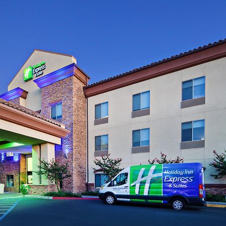 Holiday Inn Express & Suites Clovis Fresno Area By Ihg Экстерьер фото