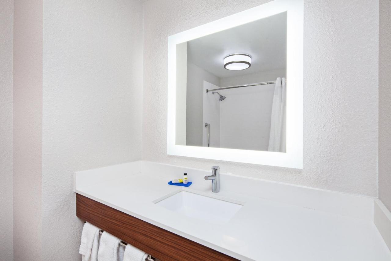 Holiday Inn Express & Suites Clovis Fresno Area By Ihg Экстерьер фото
