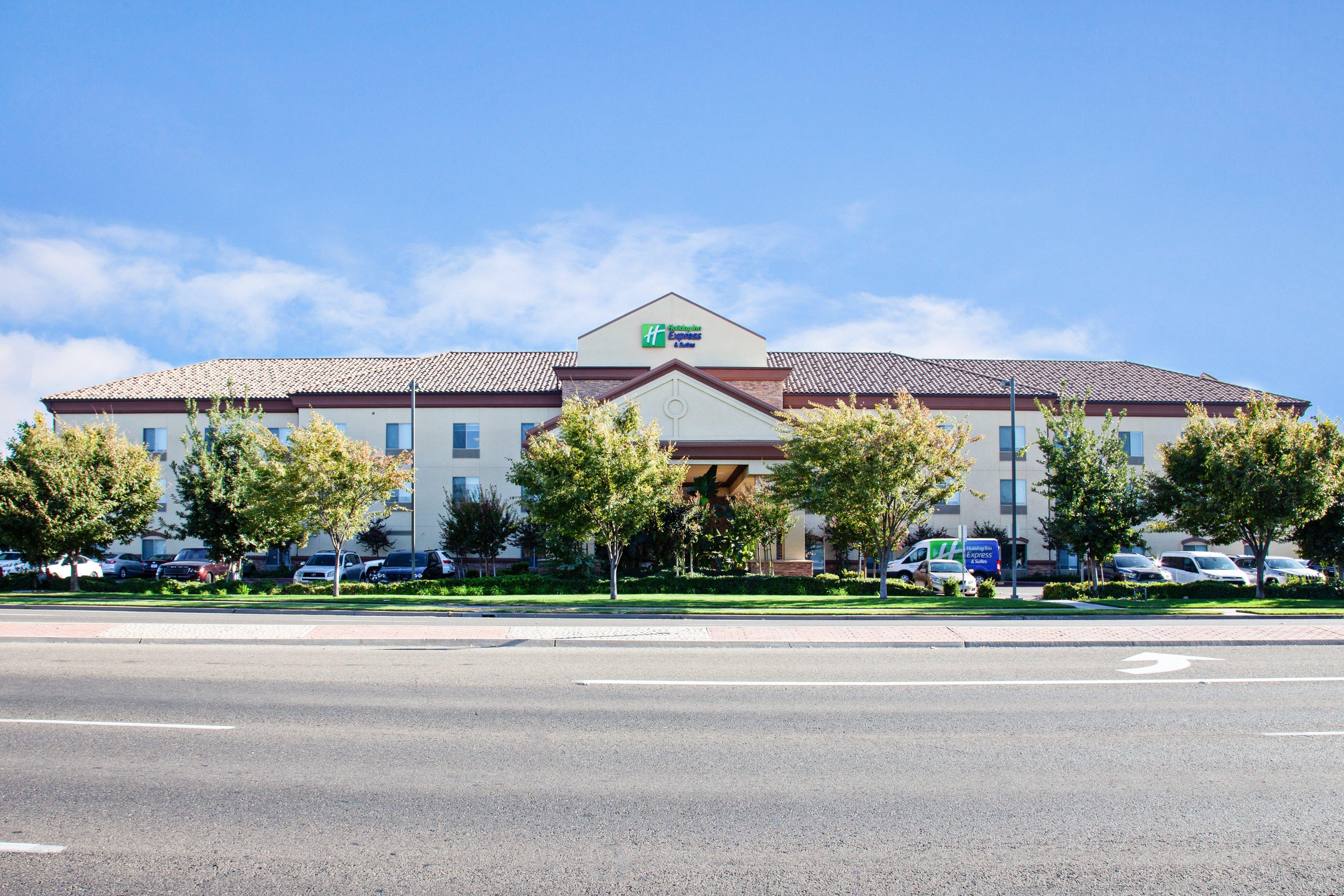 Holiday Inn Express & Suites Clovis Fresno Area By Ihg Экстерьер фото