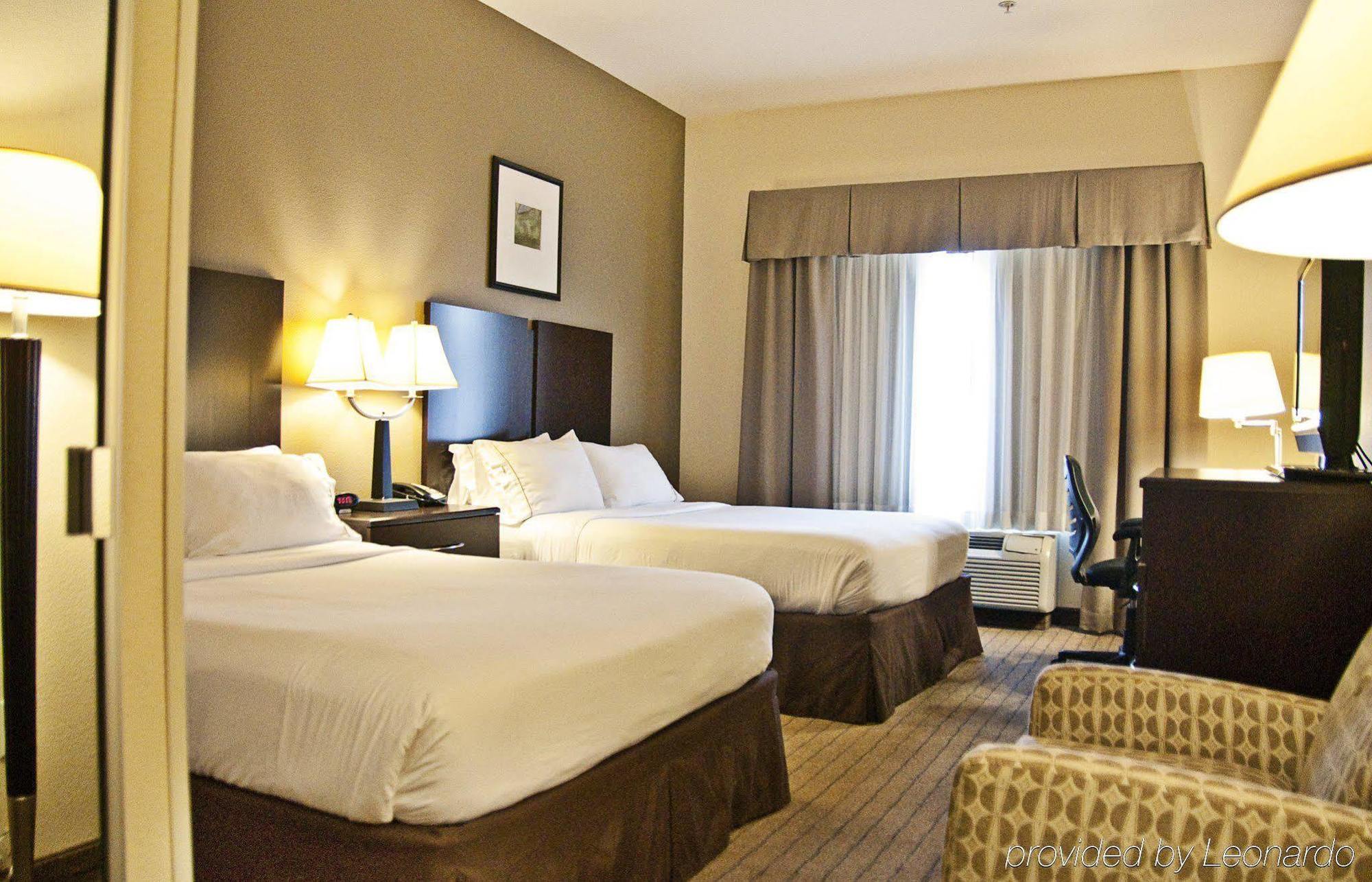 Holiday Inn Express & Suites Clovis Fresno Area By Ihg Экстерьер фото