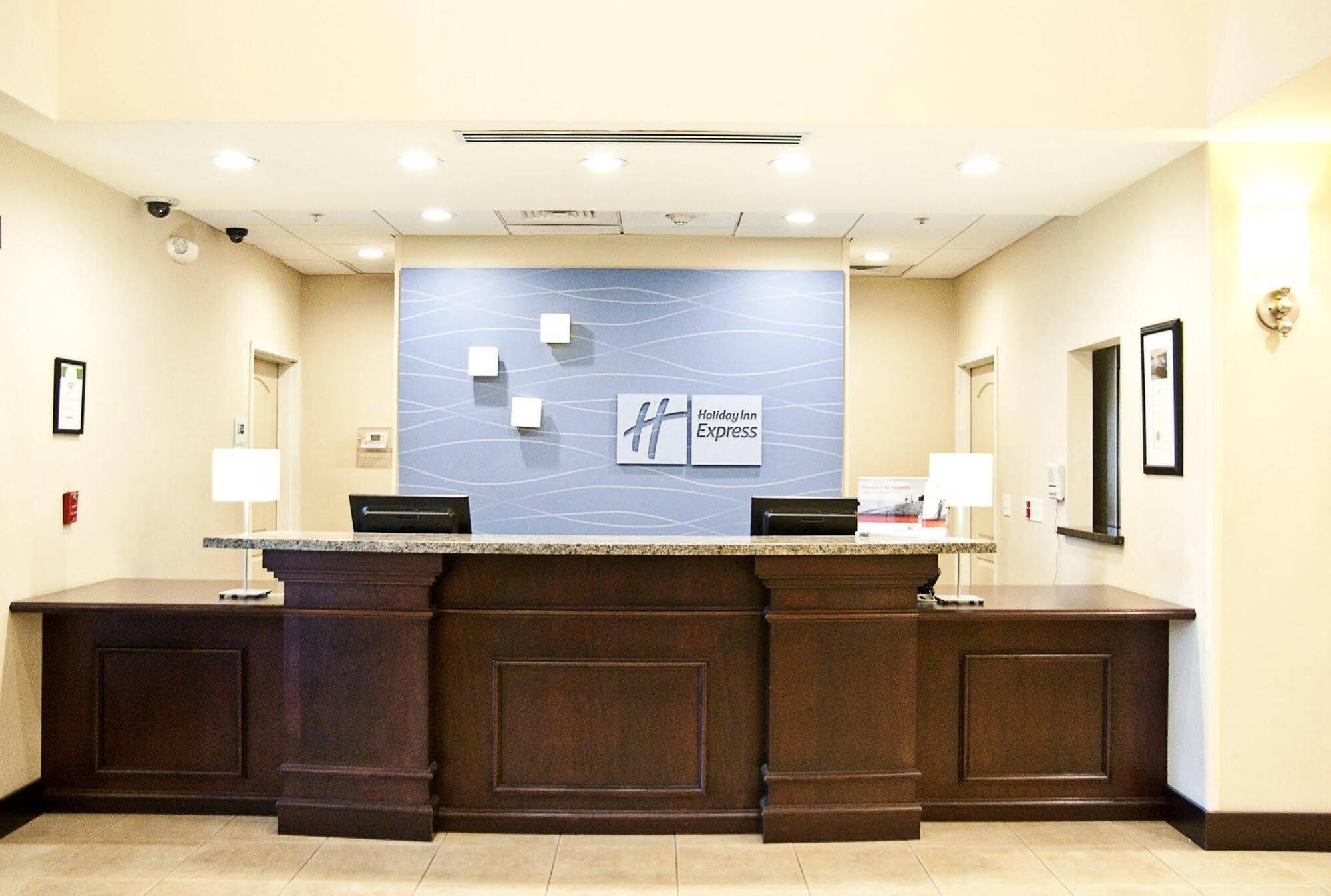 Holiday Inn Express & Suites Clovis Fresno Area By Ihg Экстерьер фото